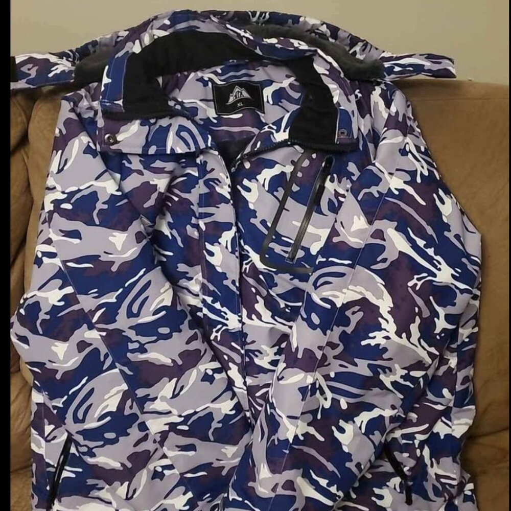 Womens XL Snow Jacket NWOT